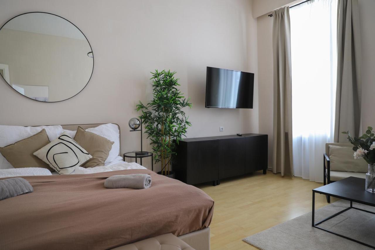 Spacious Apartment, 3 Min To U6 Metro Wina Bagian luar foto