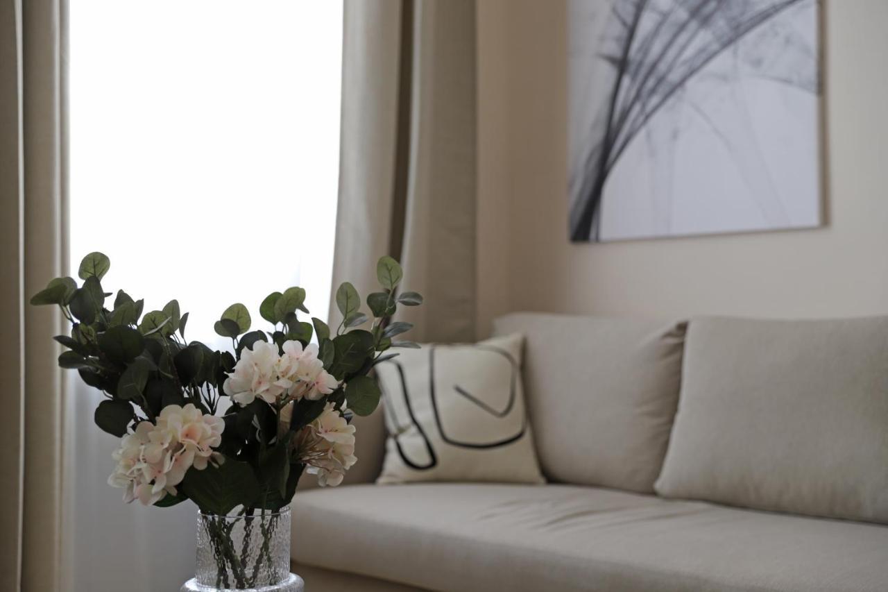 Spacious Apartment, 3 Min To U6 Metro Wina Bagian luar foto