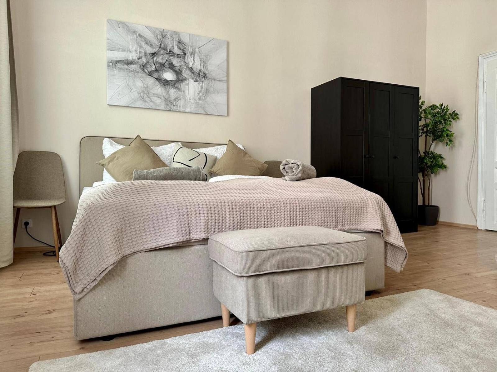 Spacious Apartment, 3 Min To U6 Metro Wina Bagian luar foto