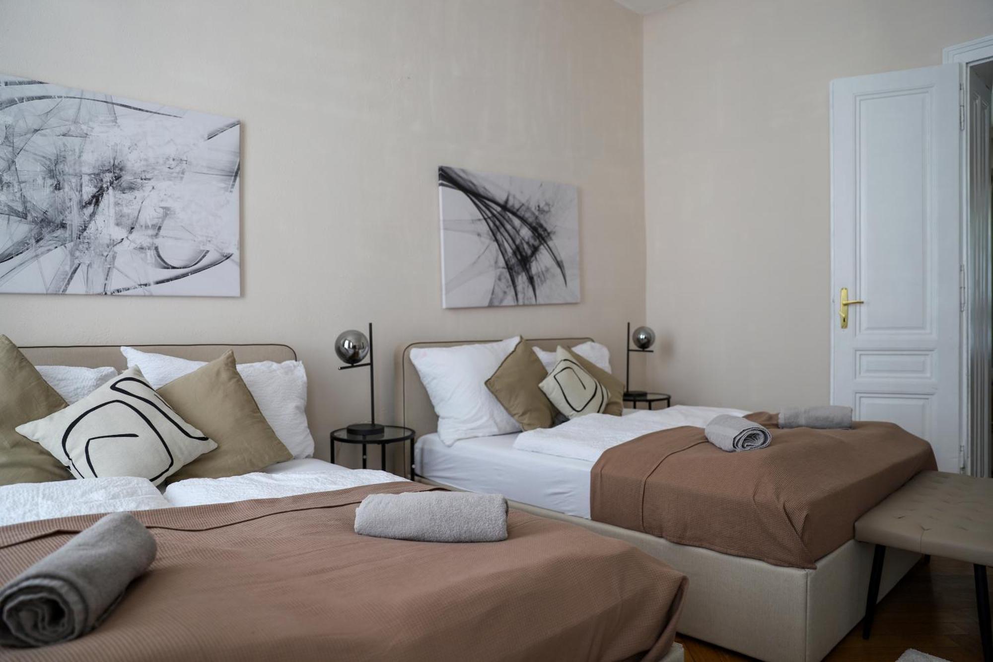 Spacious Apartment, 3 Min To U6 Metro Wina Bagian luar foto